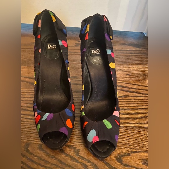 D&G  Dolce and Gabbana vero cuoio peep-toe heels. Size 40. - Picture 2 of 6